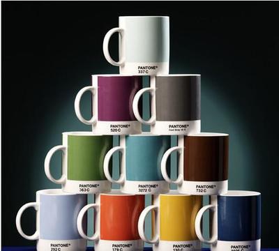 陶瓷杯批发定制全解析 从单色印字到热转印，打造专属商业礼品与促销利器